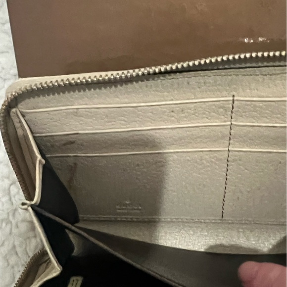 Gucci wallet with box preloved - Picture 6 of 9